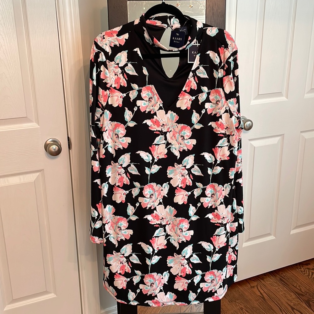 NWT Kaari Blue floral dress!